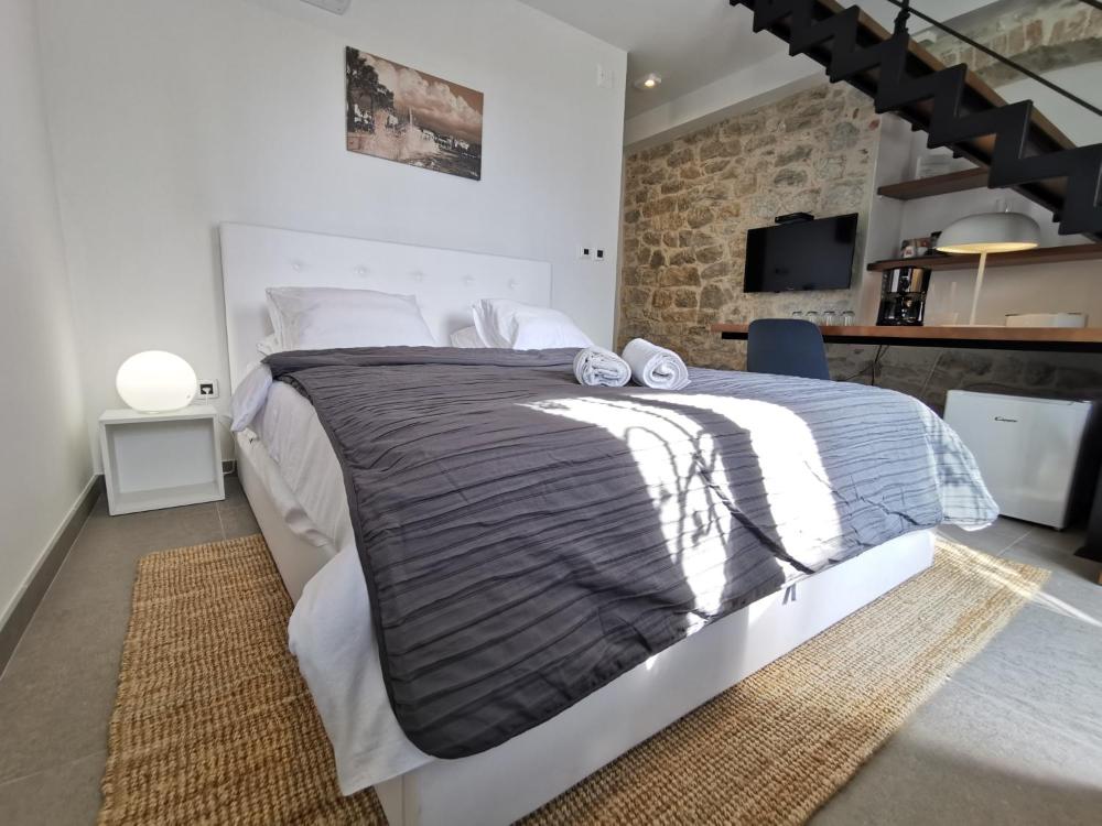 FJAKA Boutique Apartments