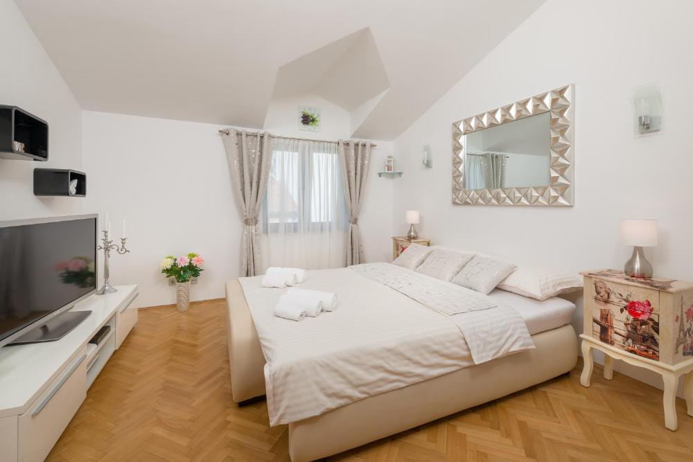 Royal Luxury Apartments